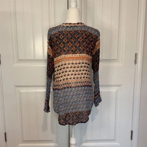 Free People Button-down graphic shirt - Picture 2 of 6